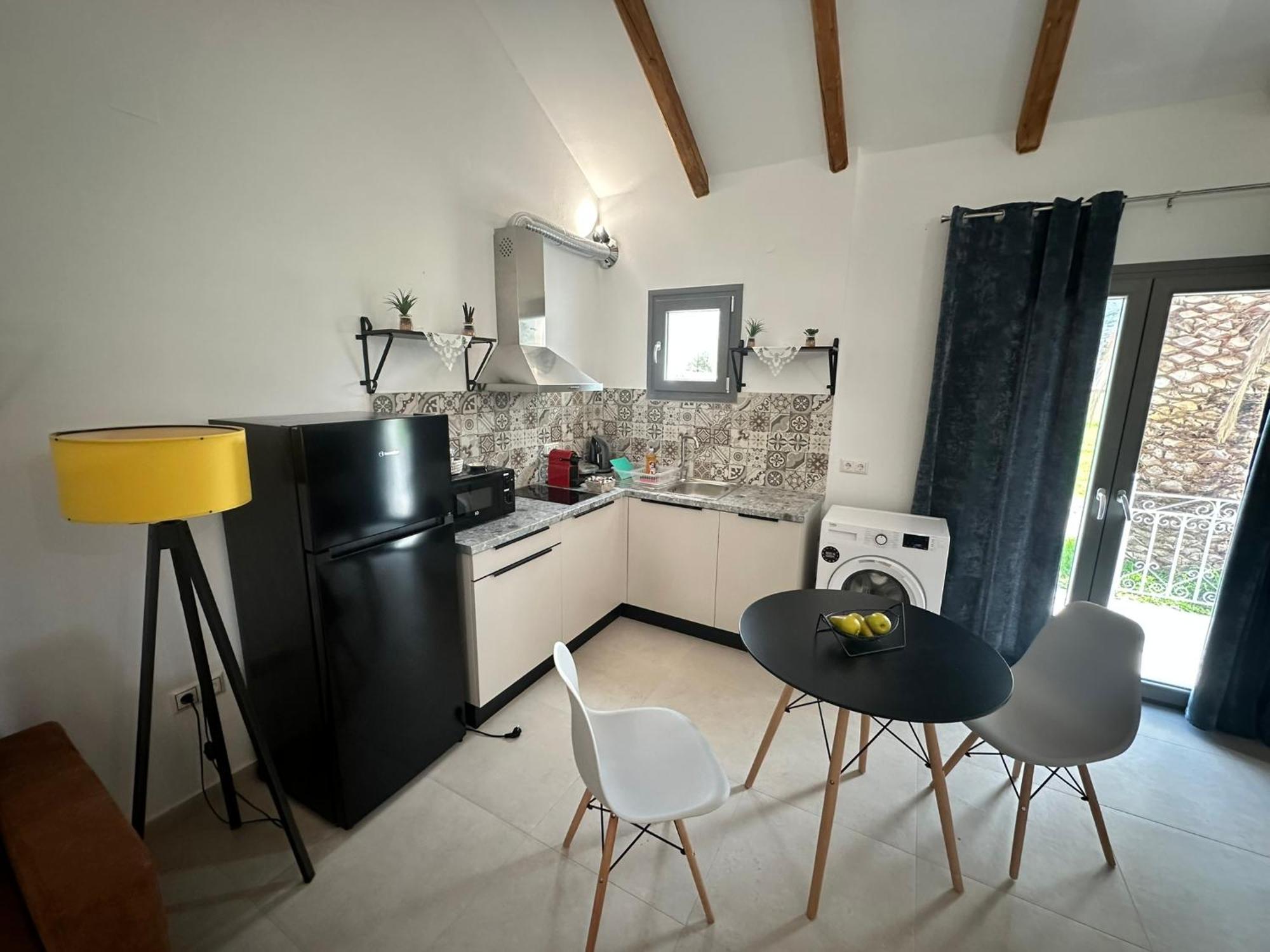 Ktimavita Apartment 1 เปตรา ภายนอก รูปภาพ