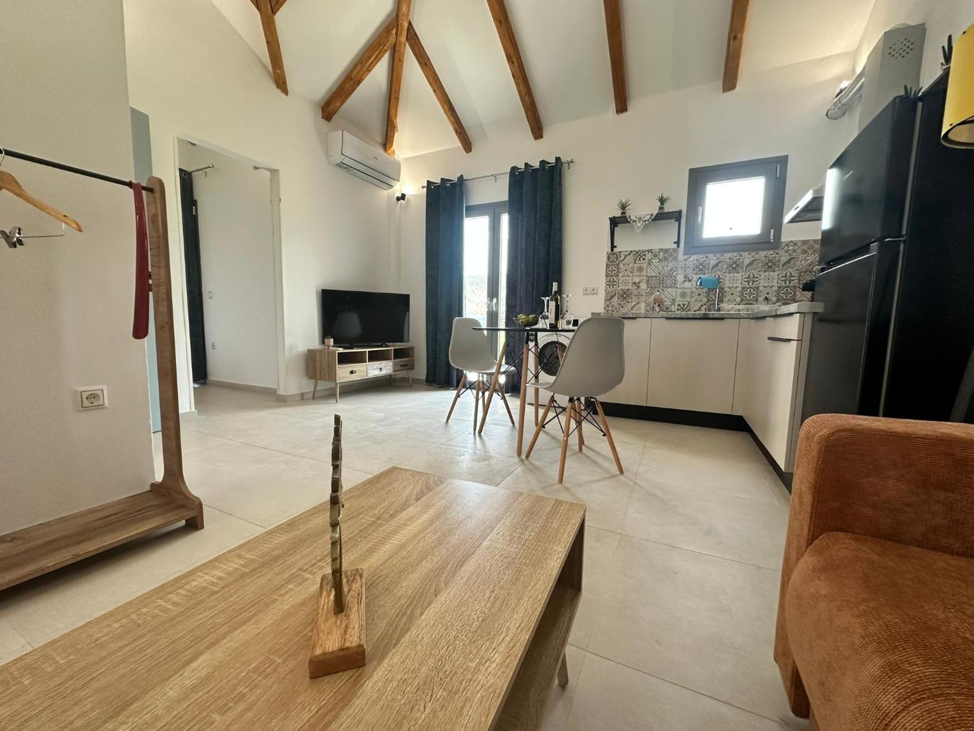 Ktimavita Apartment 1 เปตรา ภายนอก รูปภาพ