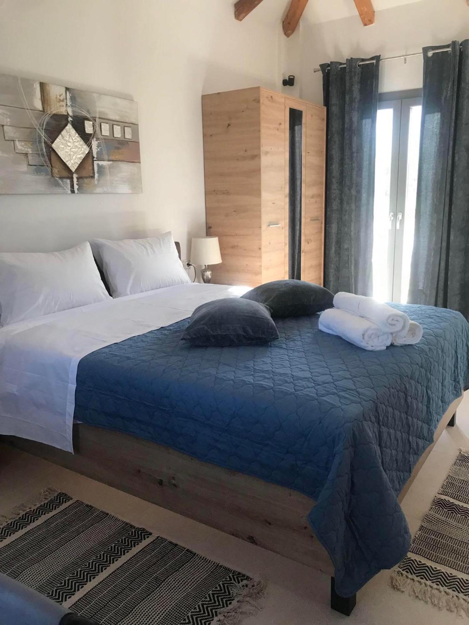 Ktimavita Apartment 1 เปตรา ภายนอก รูปภาพ